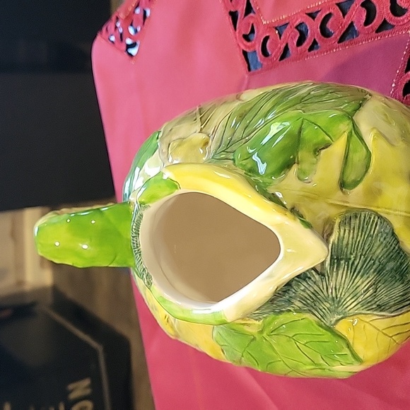 Majolica style Green leaf Pitcher,EUC - Picture 2 of 6